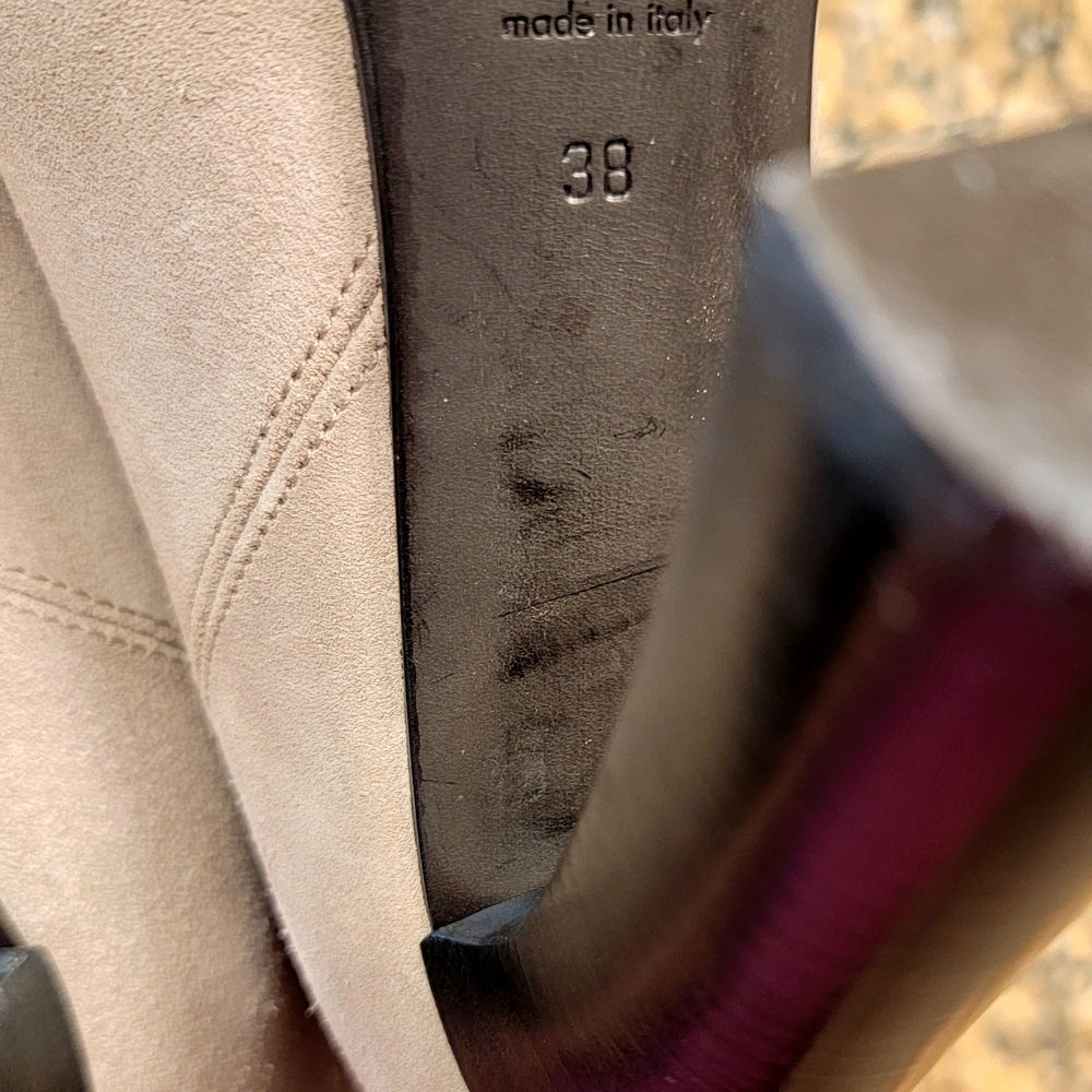 Burberry Western Suede Heeled Boots. EU Size. 38. - Picture 9 of 11